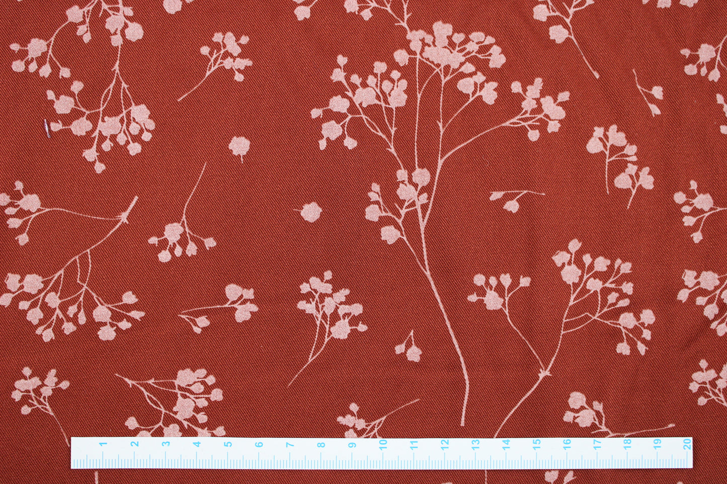 Viskose Twill Stalks sienna mit Blümchen von mind the MAKER Maßstab