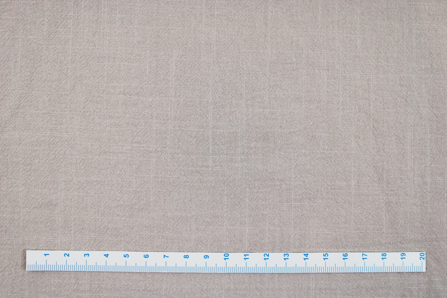 Baumwollstoff Franky mit Crepestruktur in Beige Maßstab