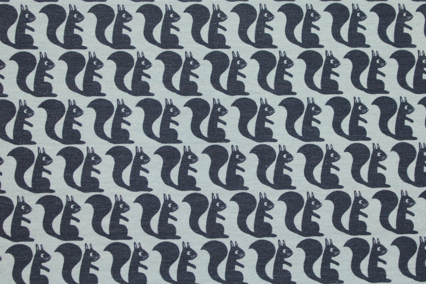 Baumwolljersey All my Friends mit Eichhörnchen in Jeansblau Detailbild