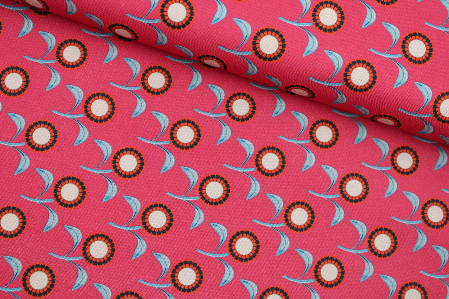 Canvasstoff Rocha mit Retro-Blumen in pink quer