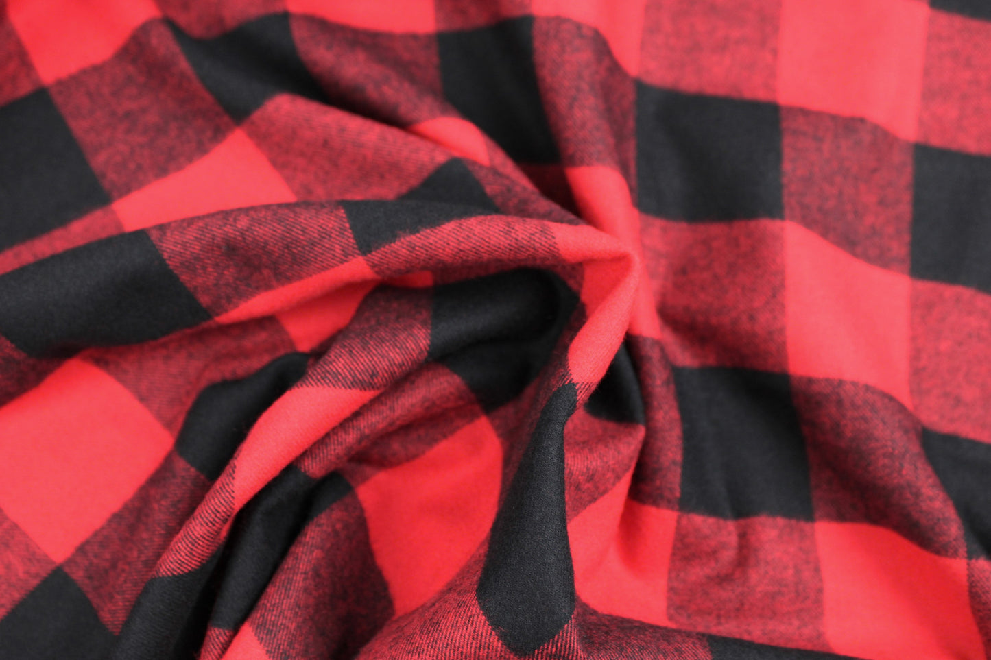 Flanellstoff Maverick mit aros in Rot und schwarz gedreht