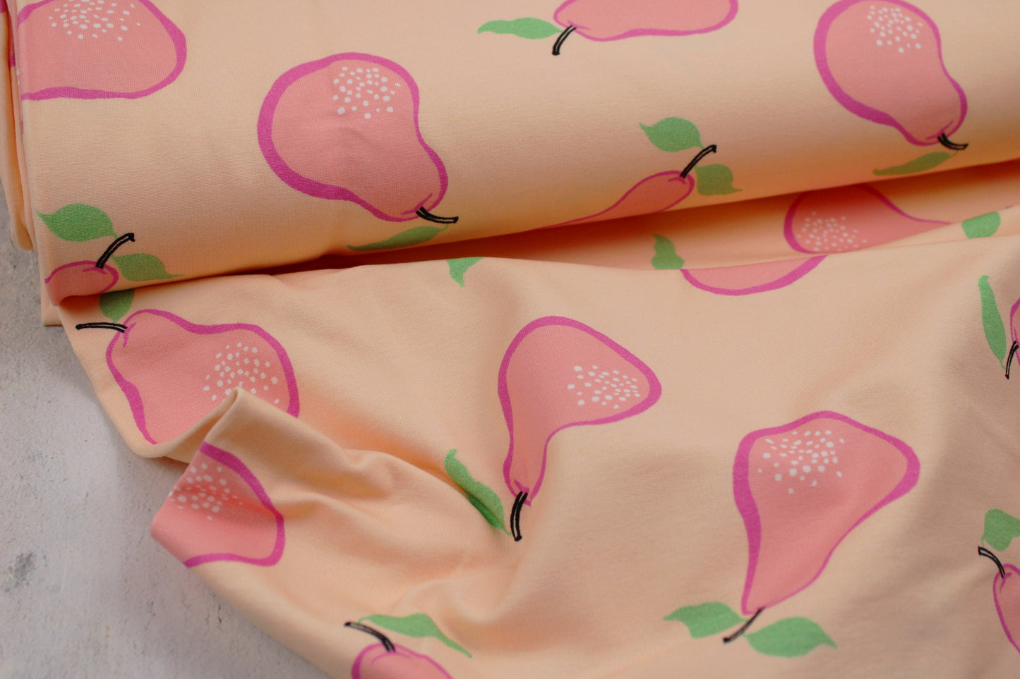 Apricot farbener Sommersweat mit Birnen Ballenansicht