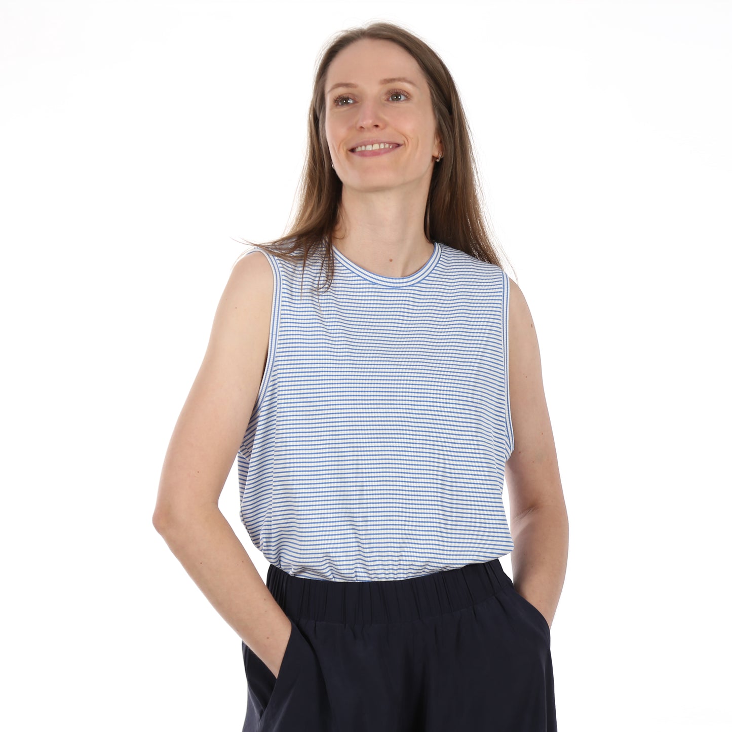 Papierschnittmuster sportliches Top Frau Ela von Studio Schnittreif