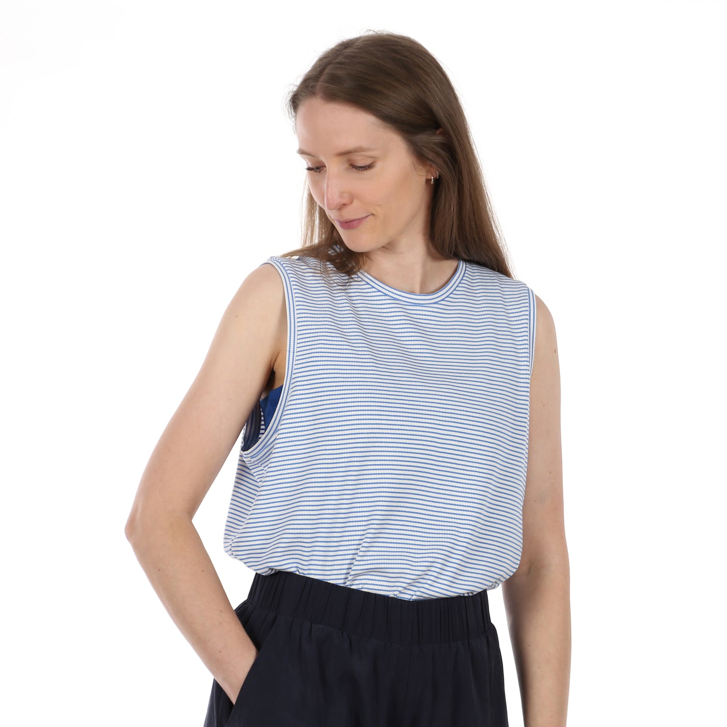 Papierschnittmuster sportliches Top Frau Ela von Studio Schnittreif