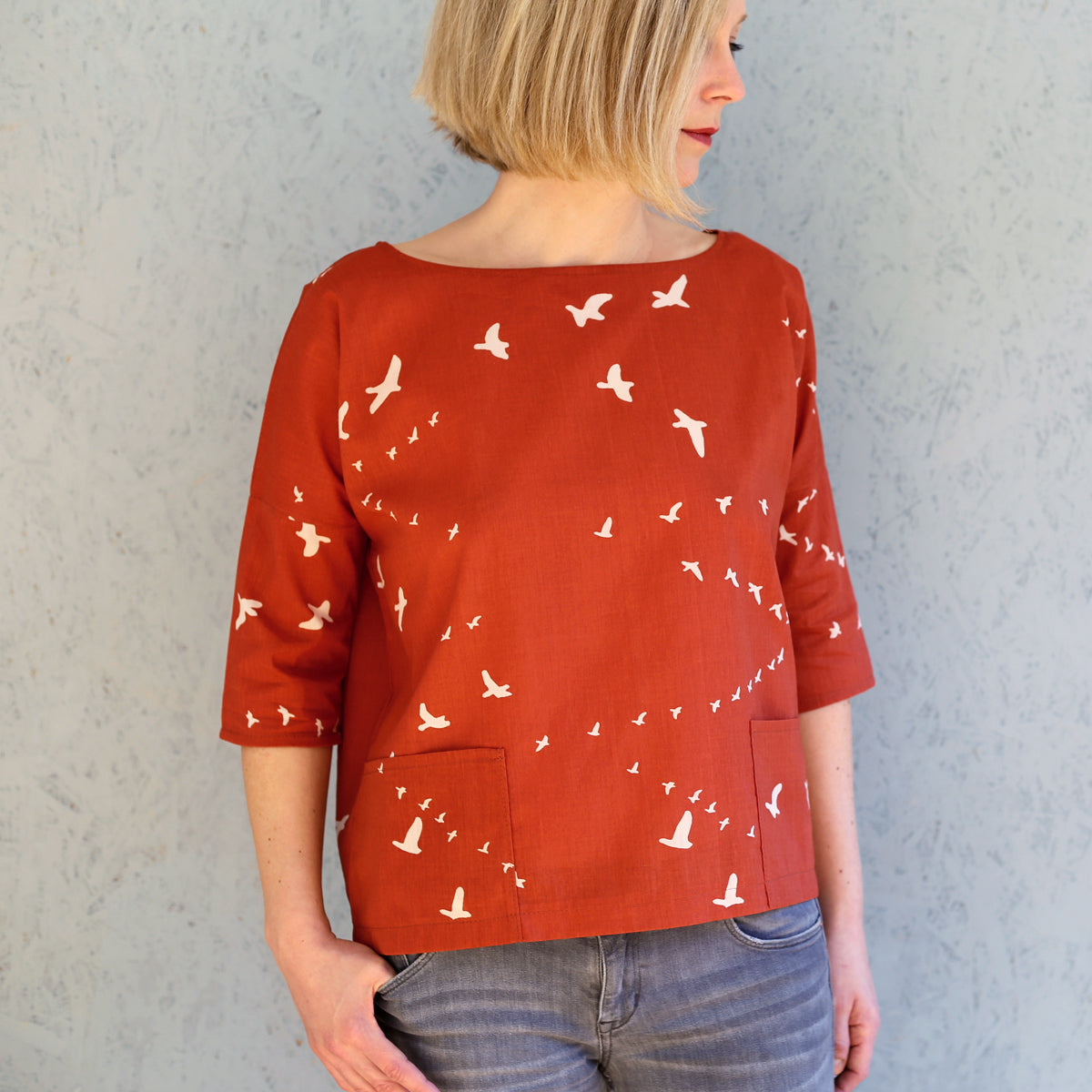 Schnittmuster kurze Bluse mit Taschen Frau Aiko von Studio Schnittreif
