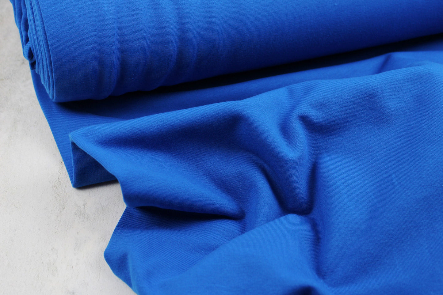 Sweatstoff Eike uni royalblau Ballenansicht