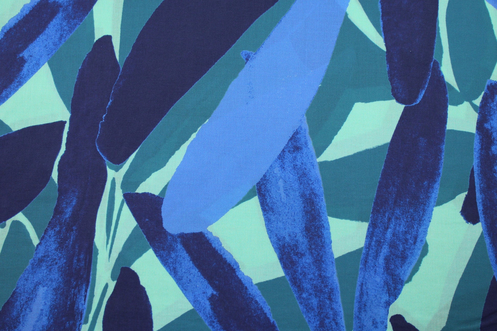 105cm RESTMENGE Batist-Baumwolle Apt abstraktes Muster blau