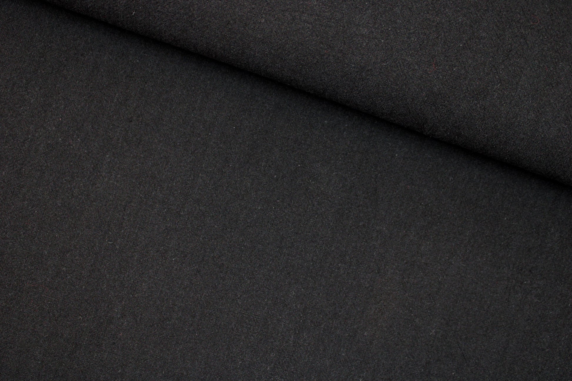 Baumwollcrepe Franky in Schwarz quer