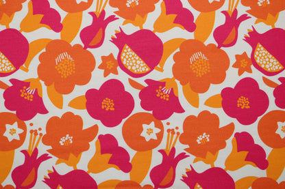 Baumwolljersey mit Retroblumen in Orange- und Pinktönen Detailbild