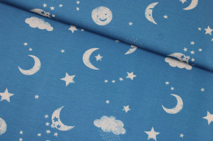 Blauer Baumwolljersey Good Night Bear mit Motiven aus dem Nachthimmel quer