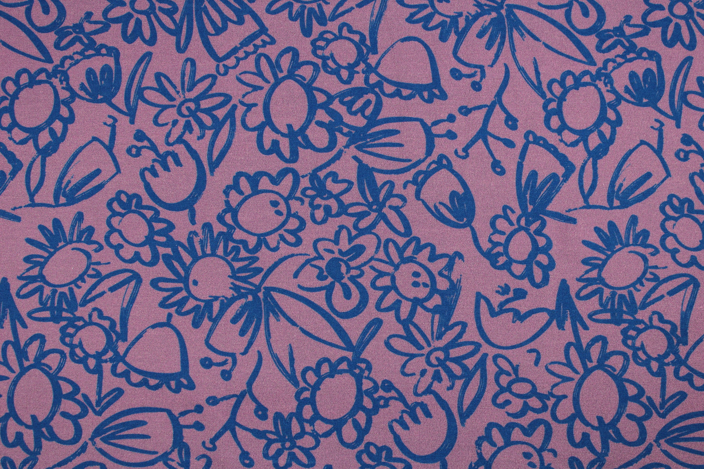 Baumwolljersey Lightness mit Blumenmuster in Lila und Blau Detailbild