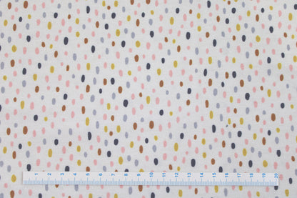 Heller Baumwolljersey Little Big mit bunten Tupfen Maßstab