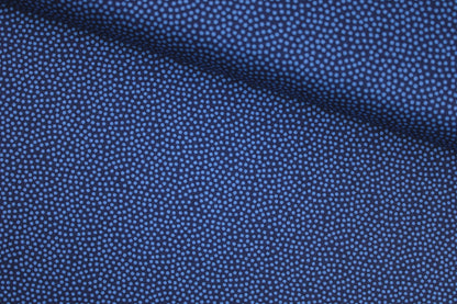 Baumwollstoff Dotty mit kleinen Pünktchen in Blau quer