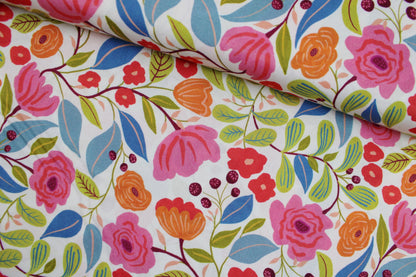 Baumwollstoff Sara´s Garden mit buntem Blumenmuster quer