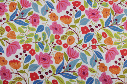 Baumwollstoff Sara´s Garden mit buntem Blumenmuster Detailbild