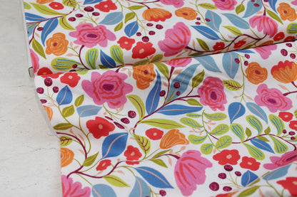 Baumwollstoff Sara´s Garden mit buntem Blumenmuster Ballenansicht
