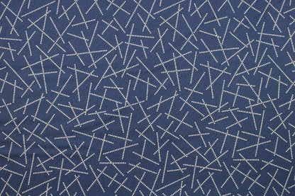 Blauer Baumwollstoff mit hellem Linienmuster Detailbild