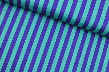 Baumwollstoff von Tula Pink mit Streifen in Blau und Mint quer