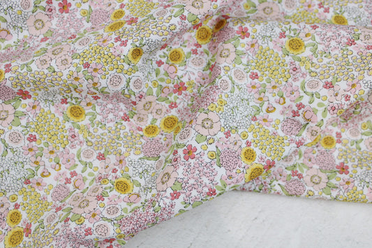 Baumwollstoff Gardening mit kleinen Blümchen in Rosa und Gelb