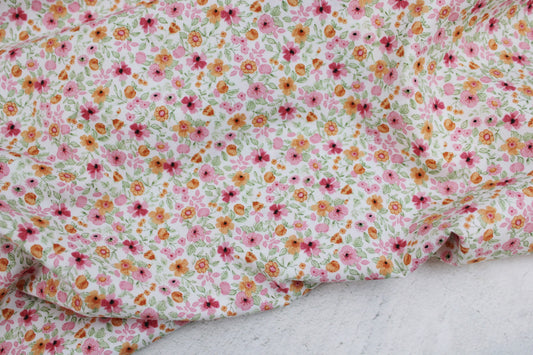 Baumwollstoff Natura mit kleinen Blümchen in Rosa und Orange