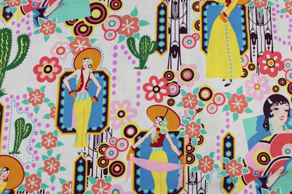 Baumwollstoff mit buntem Folkloremuster Detailbild