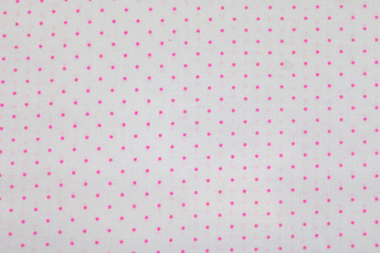Wollweißer Baumwollstoff True Colors Tiny Dots mit Pink farbenen Punkten  Detailbild