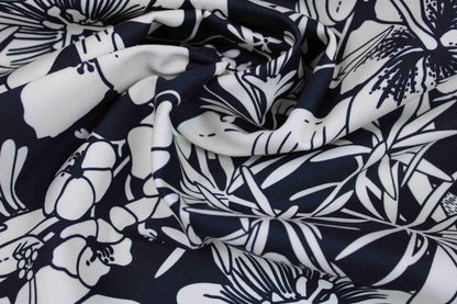 Baumwollstretch Bloom Blumen - schwarz/weiß