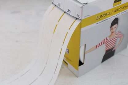 Bundfix für exakte Hosen- und Rockbünde in 30mm Breite in weiß