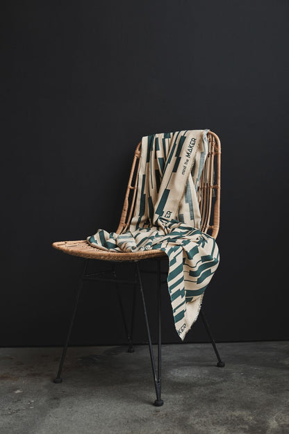 Viskose Twillstoff Square von Mind the Maker in Grün, Beige drapiert