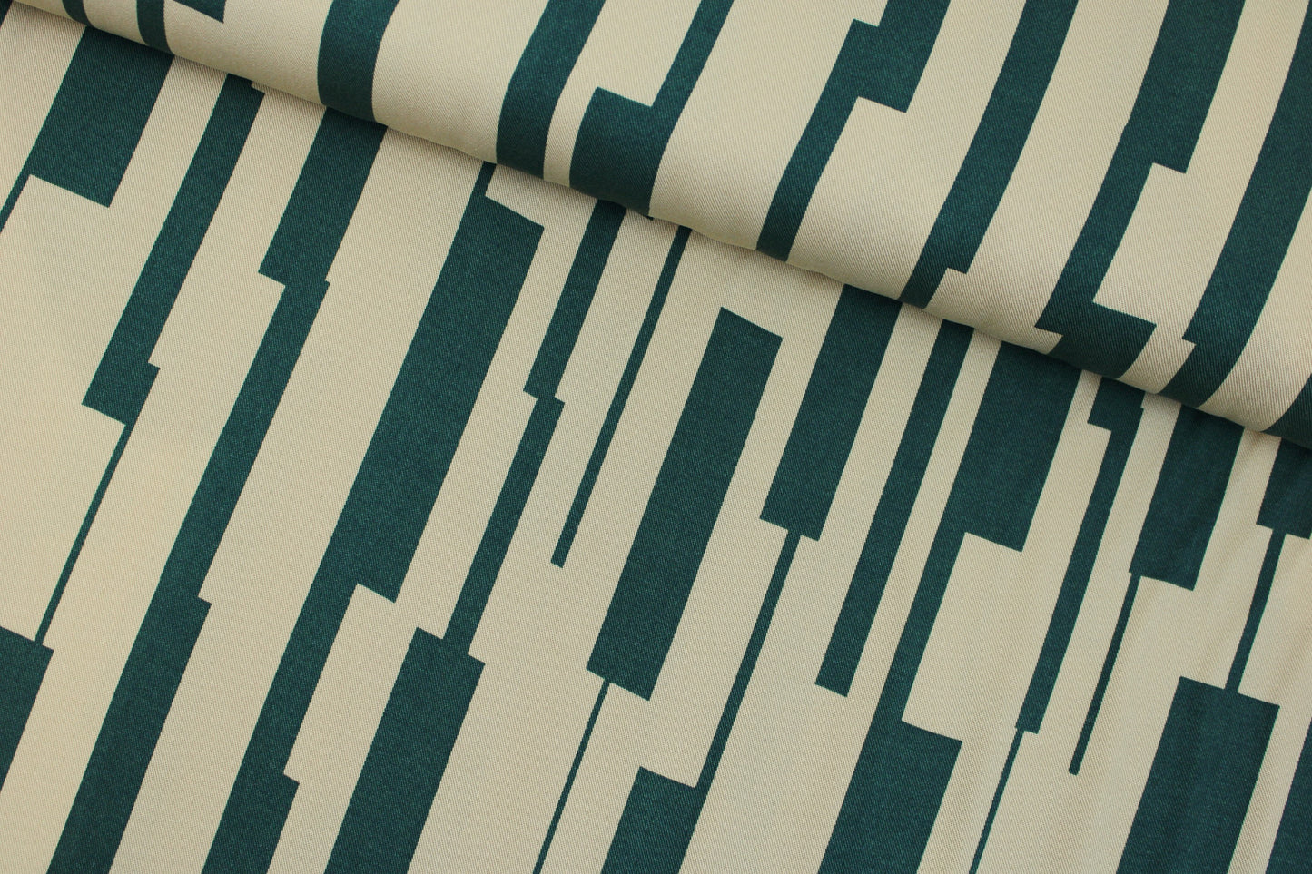 Viskose Twillstoff Square von Mind the Maker in Grün, Beige quer
