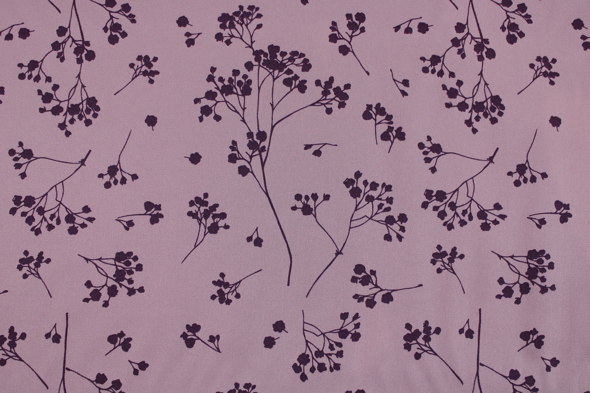 Viskose Twill Stalks lilac mit Blümchen von mind the MAKER Detailbild