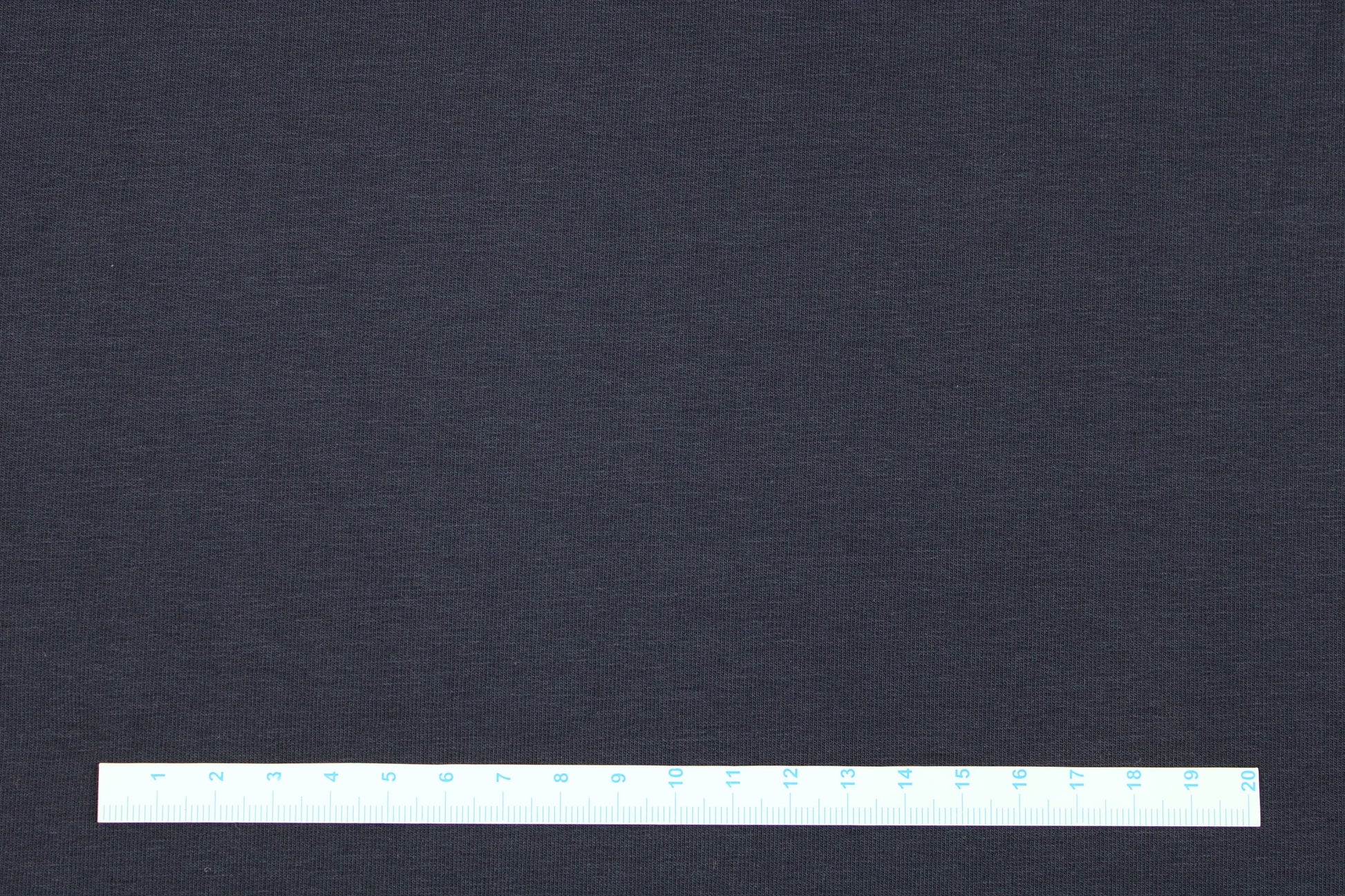 Dunkelblauer French Terry Sweat Stoff Maike Maßstab