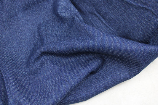 Klassischer Jeansstoff Denim in dunkelblau