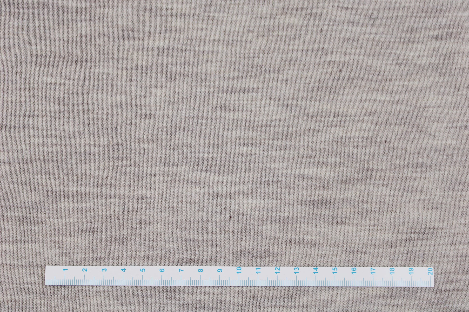 Wolljersey Merinostrickstoff Dunkelbeige meliert Maßstab