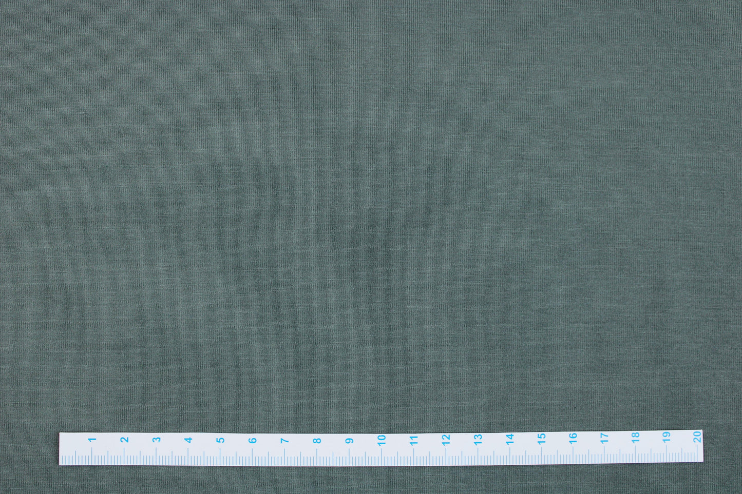 Weicher Modaljersey in uni Graugrün Maßstab