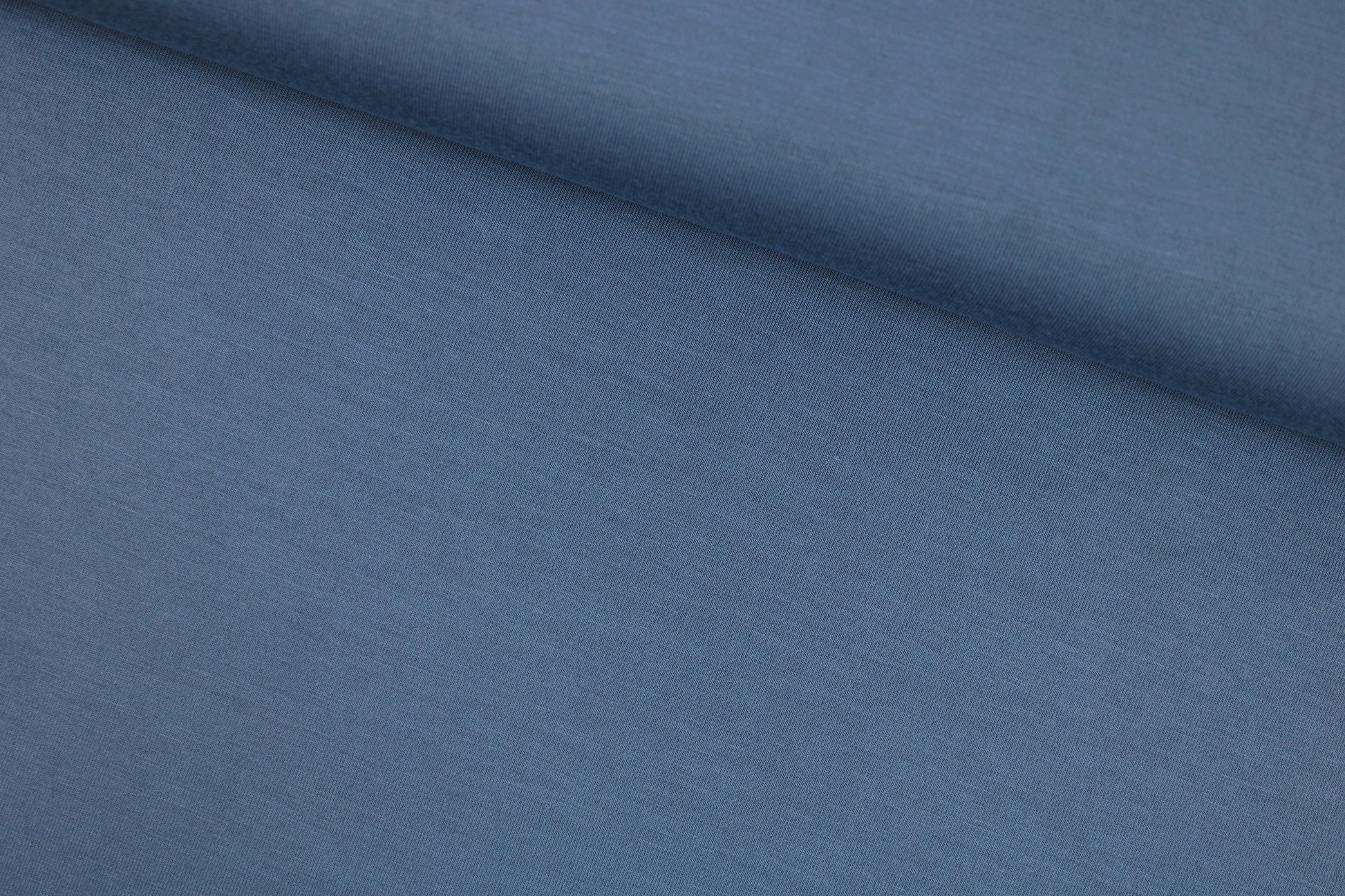 Wicher Modaljersey in uni Jeansblau quer