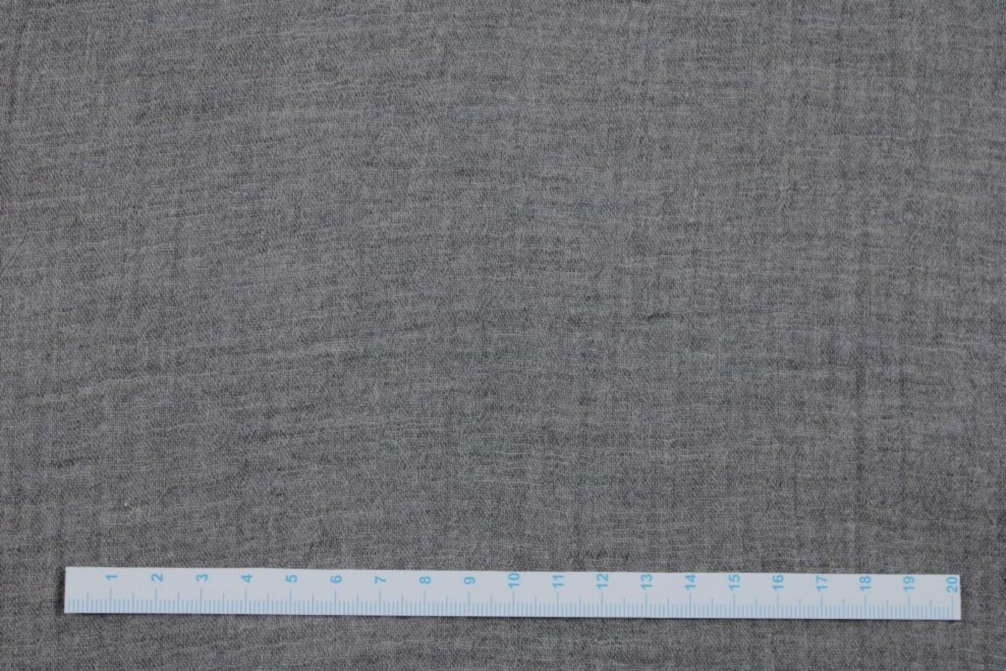 Musselinstoff in Grau Beige meliert Maßstab
