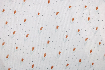 Wllweißer Rippjersey Jena mit kleinen Tulpen Detailbild