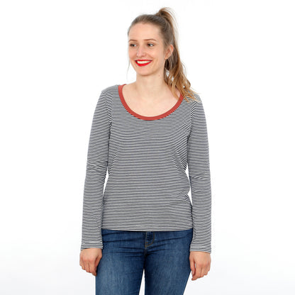 Schnittmuster für das Basicshirt Frau Anica von Studio Schnittreif Nähbeispiel