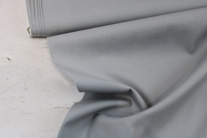Tencel-Stretchstoff Arcadia in uni Hellgrau Ballenansicht