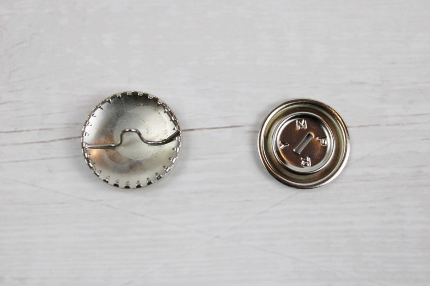 Überziehbarerer Knopfrohling aus Messing 23mm einzeln