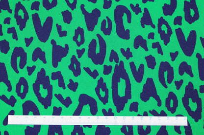 Viskosestoff Happy Leo Leoprint - grün/dunkelblau