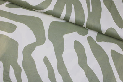 Viskosestoff mit abstrakten Linien in Ecru und Lindgrün von Light & Lush quer