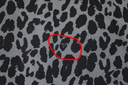 Viskosestoff Pauline mit Leoprint in Anthrazitund Schwarz B-Ware