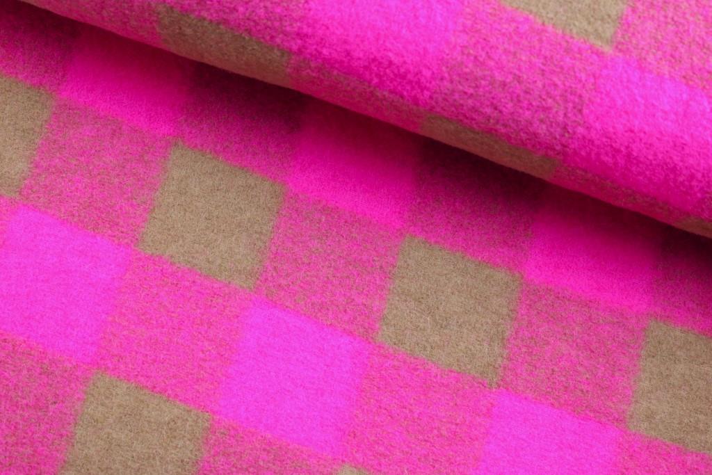 Wollgemisch mit großen Karos in Neonpink und Braun quer